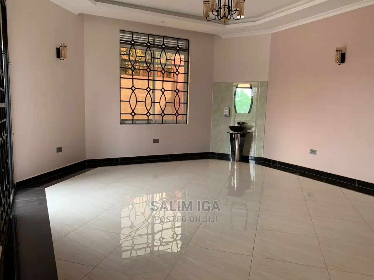 6bdrm Duplex in Kololo Property, Wakiso / Wakiso for sale in Wakiso / Wakiso