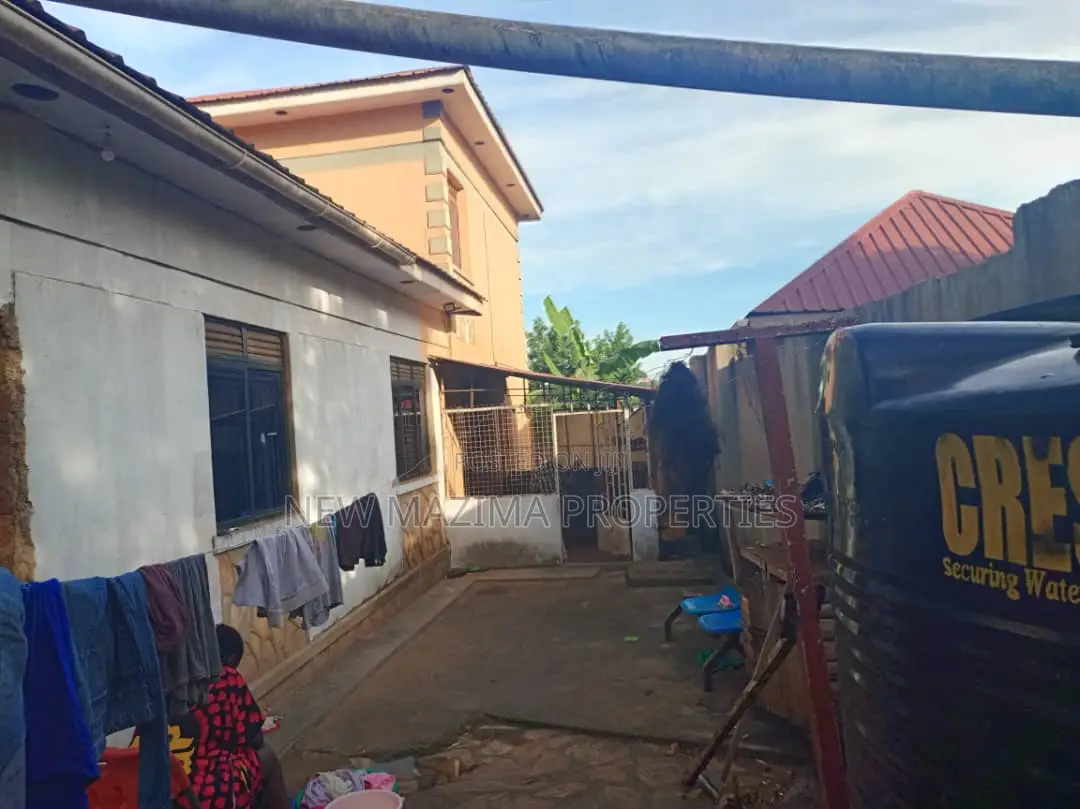 Mini Flat in Nansana Town, Division A for sale in Division A