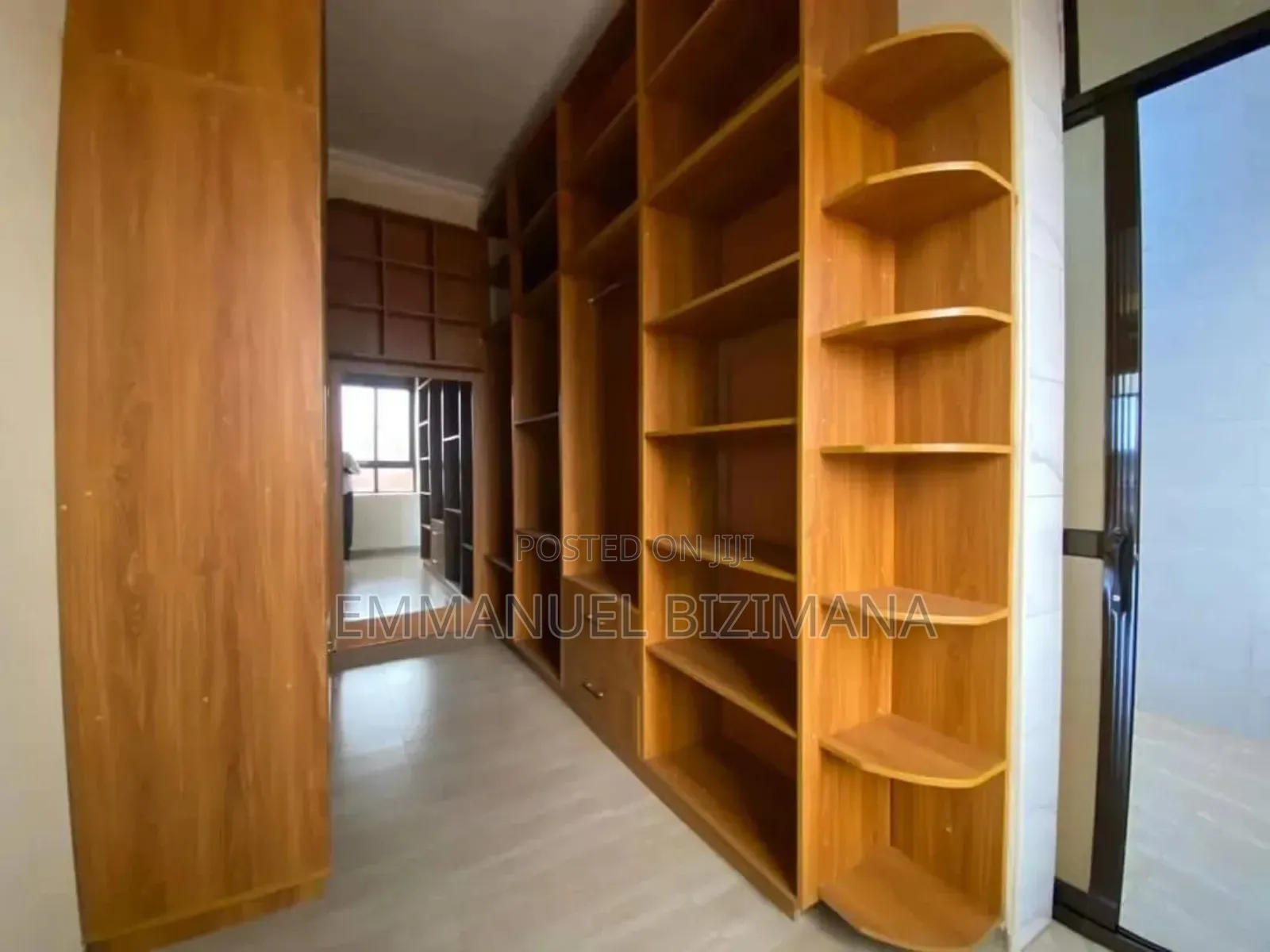 6bdrm Mansion in Wemac Properties, Wakiso / Wakiso for sale in Wakiso / Wakiso