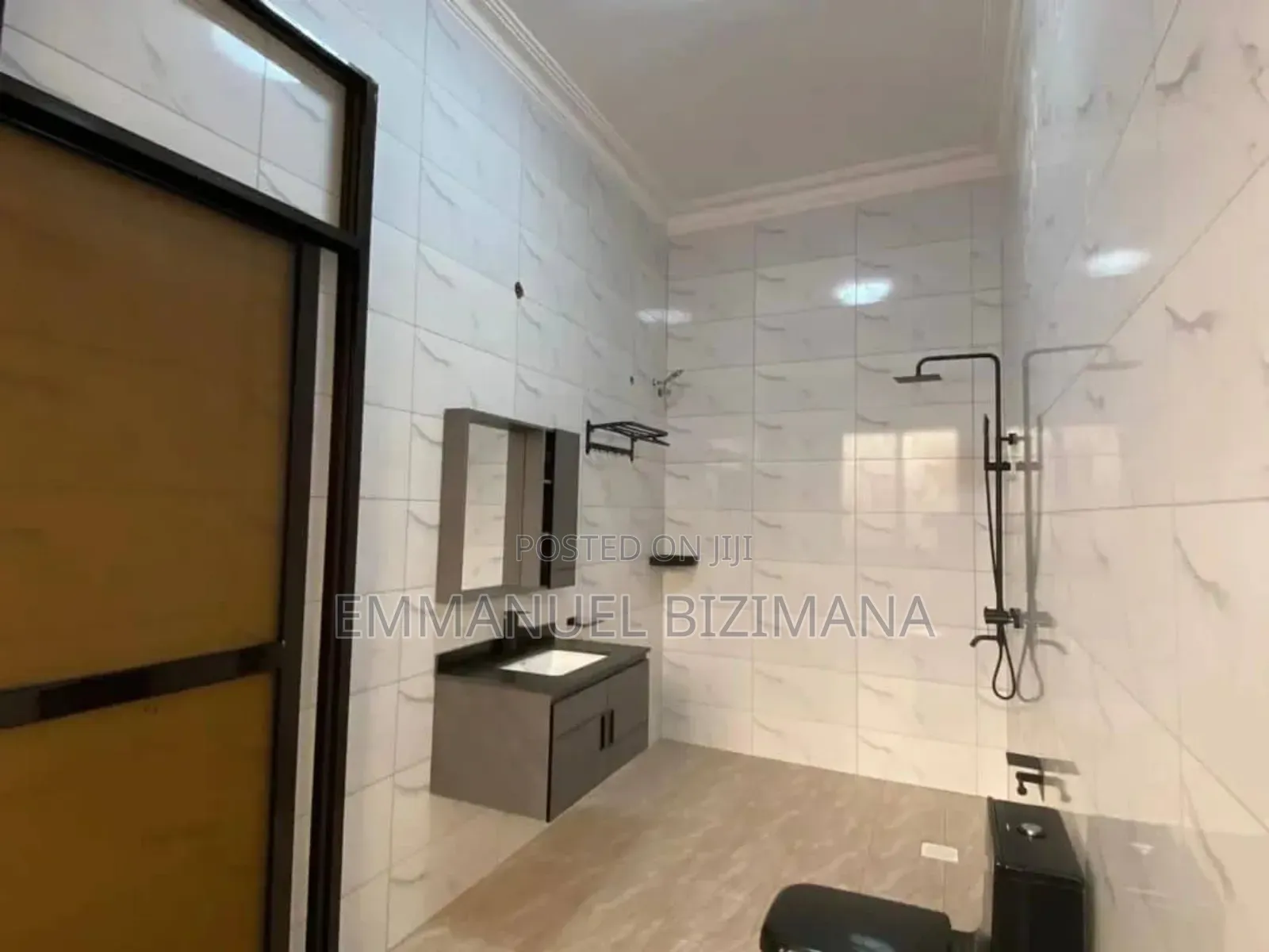 6bdrm Mansion in Wemac Properties, Wakiso / Wakiso for sale in Wakiso / Wakiso