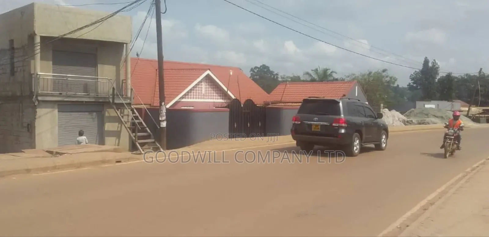 5 Double Rentals Kyengera Touching on Budo Tarmac Road in Central Division