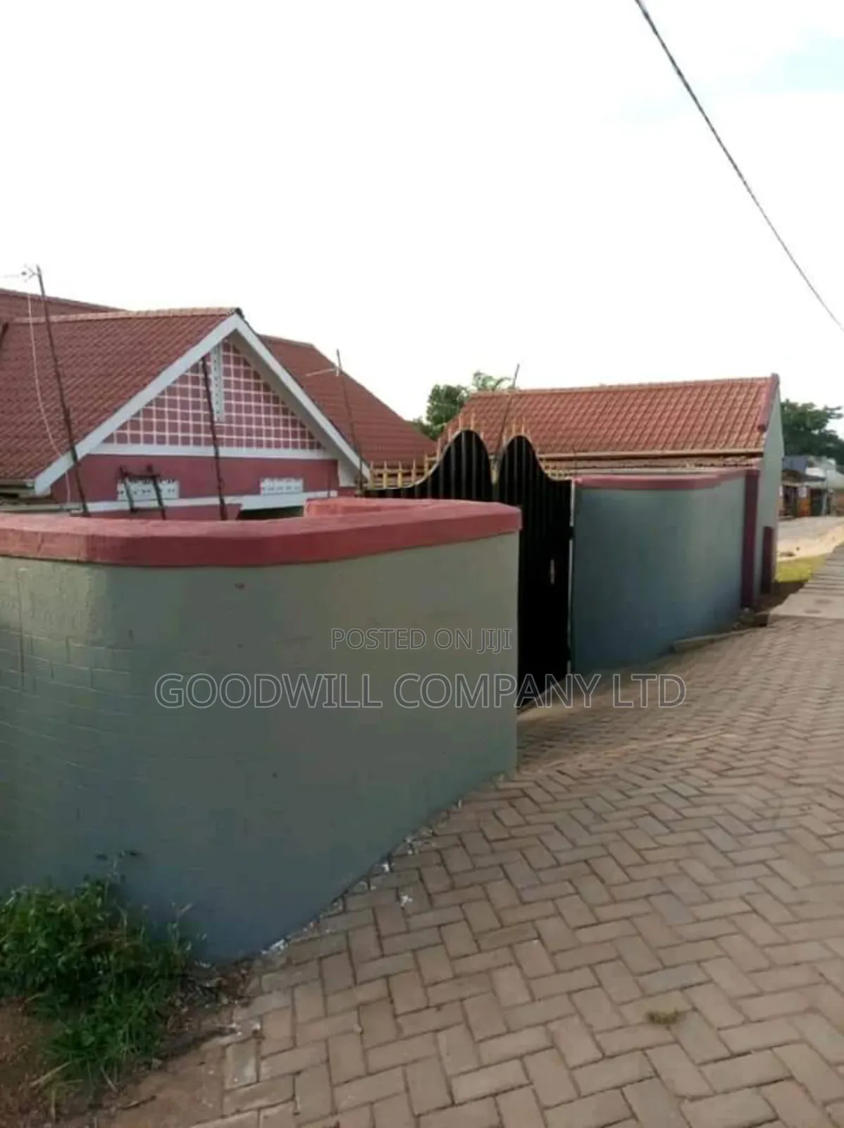 5 Double Rentals Kyengera Touching on Budo Tarmac Road in Central Division