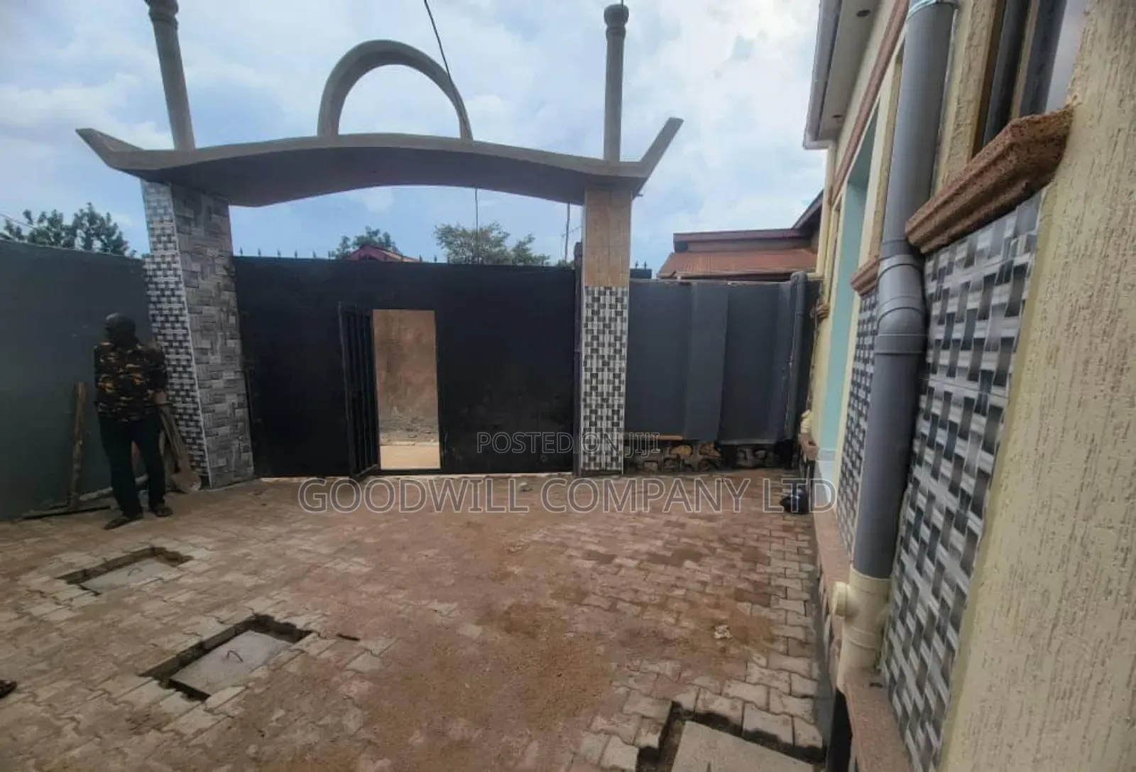 7 Rental Units for Sale in Mengo Kampala in Central Division