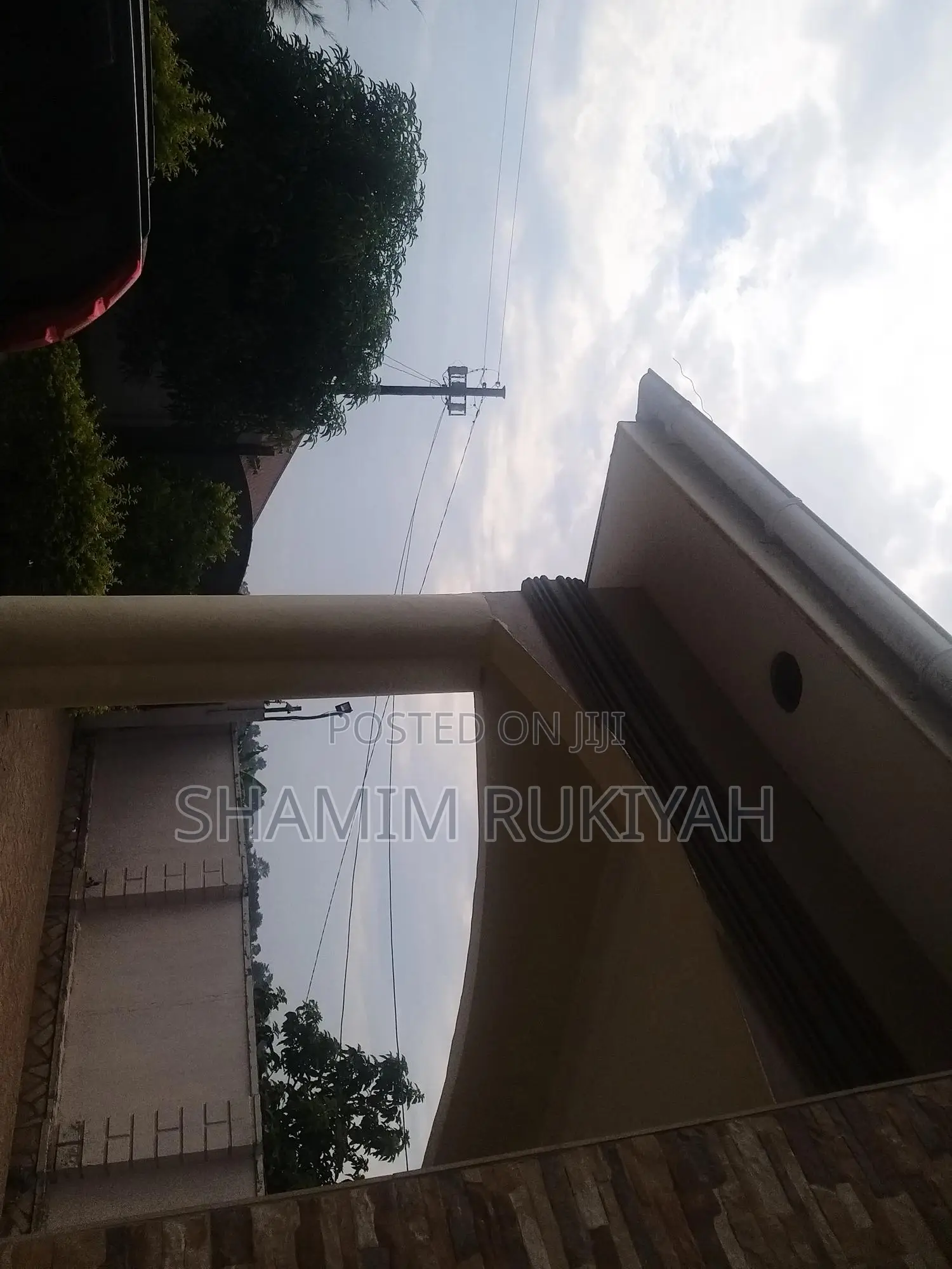 4bdrm Bungalow in Royale Estate, Busukuma for sale in Busukuma