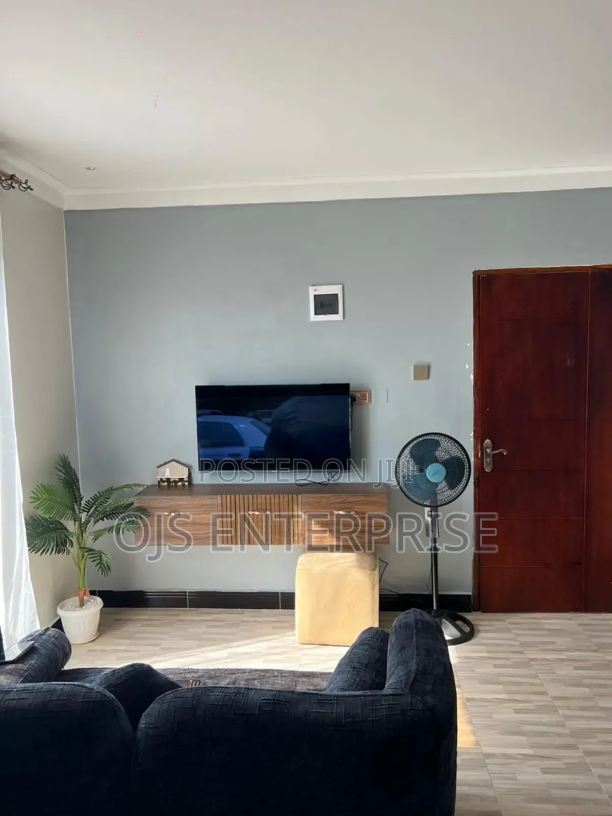 Airbnb Apartment in Kisasi in Central Division