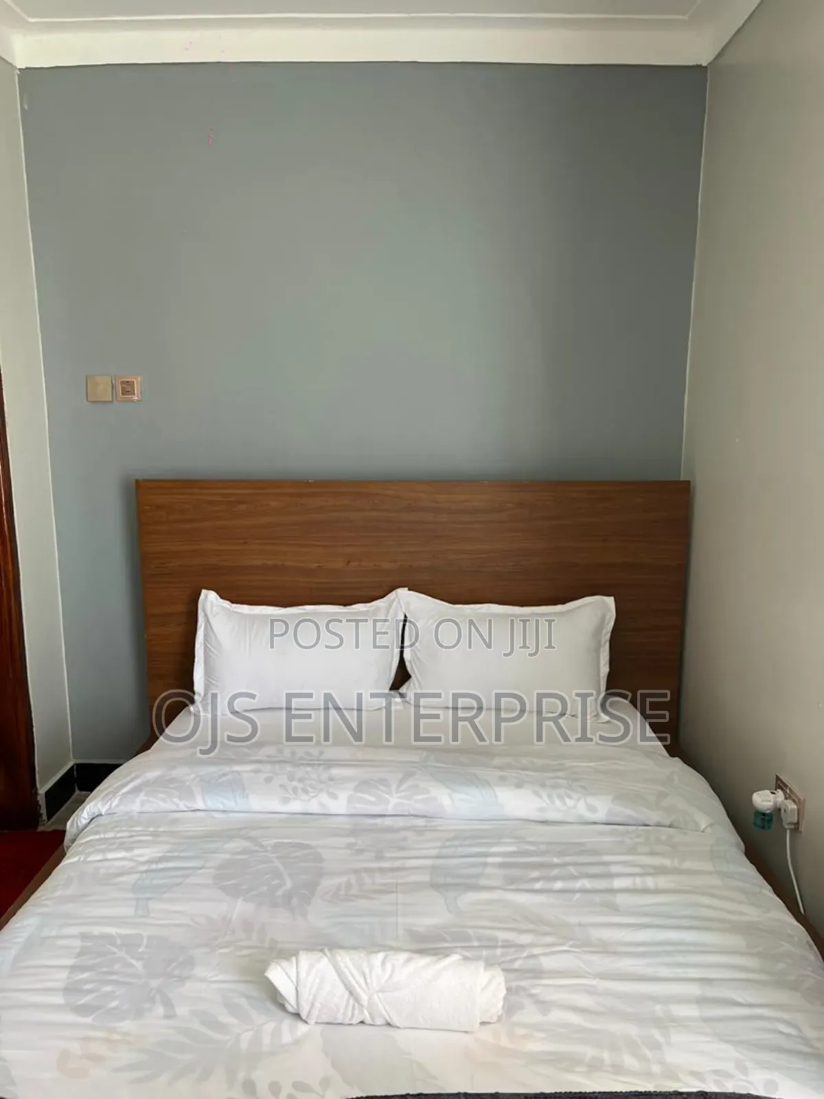 Airbnb Apartment in Kisasi in Central Division