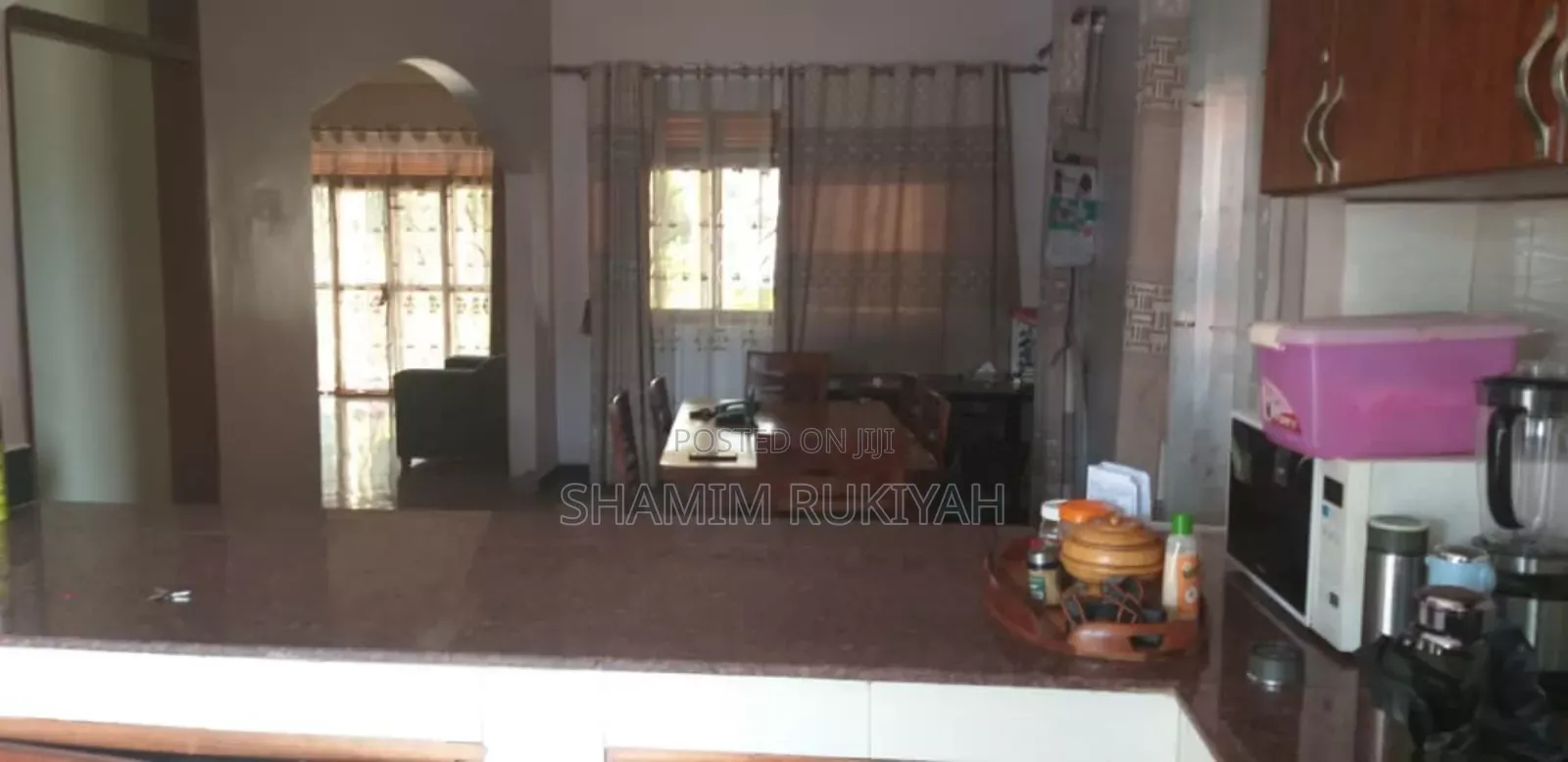 Furnished 4bdrm Bungalow in Royale Estate, Busukuma for sale in Busukuma
