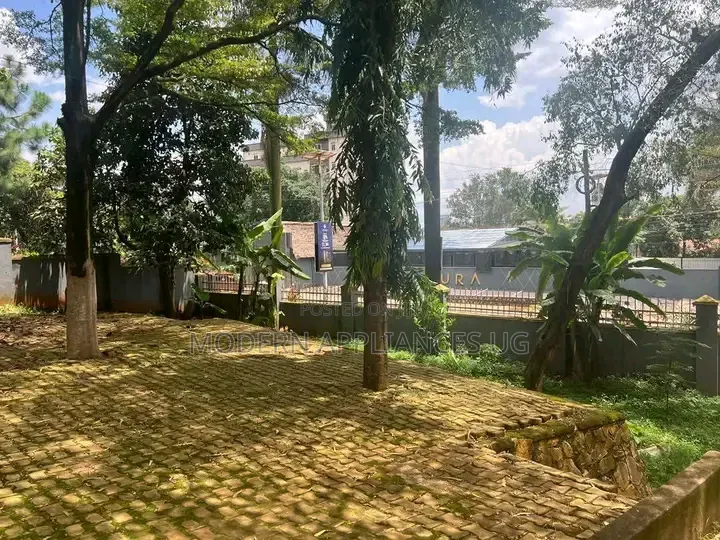 Prime Land for Sale in Kololo 75 Decimals in a Prestigious. in Central Division