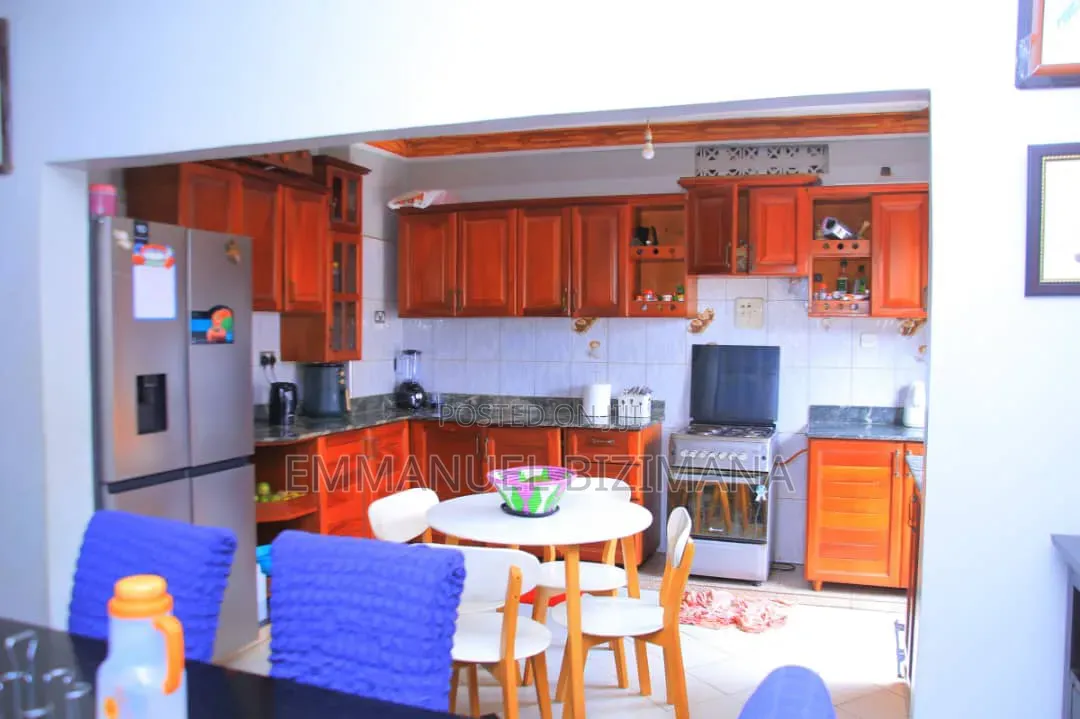 Furnished 4bdrm Bungalow in Kira, Central Division for sale in Central Division