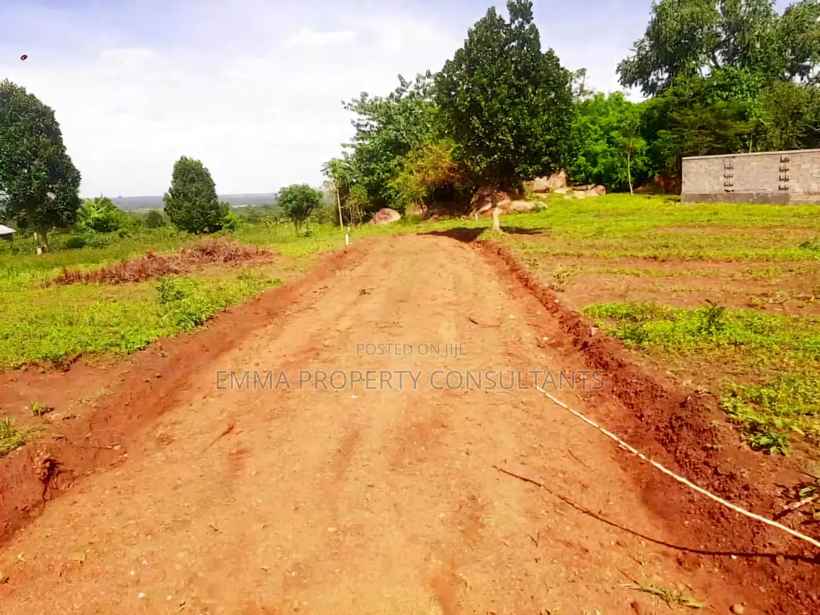 Plots for Sale With Ready Titles Busiika Vumba in Central Division