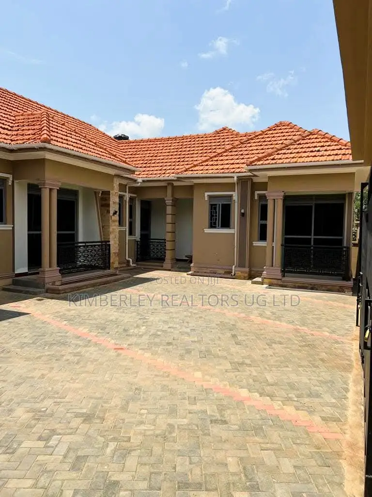 3bdrm Duplex in Goma for sale in Goma