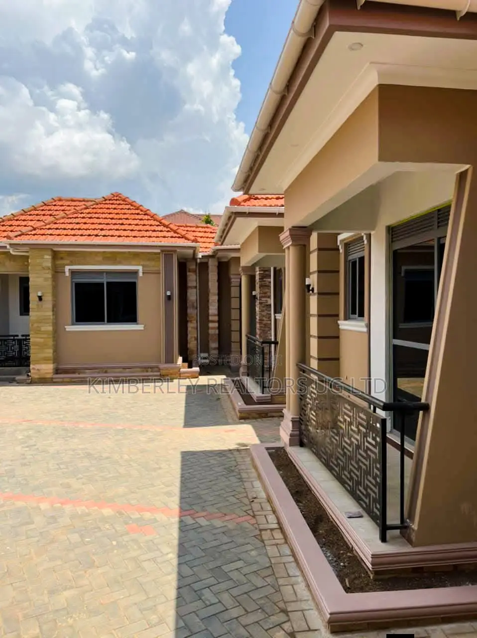 3bdrm Duplex in Goma for sale in Goma
