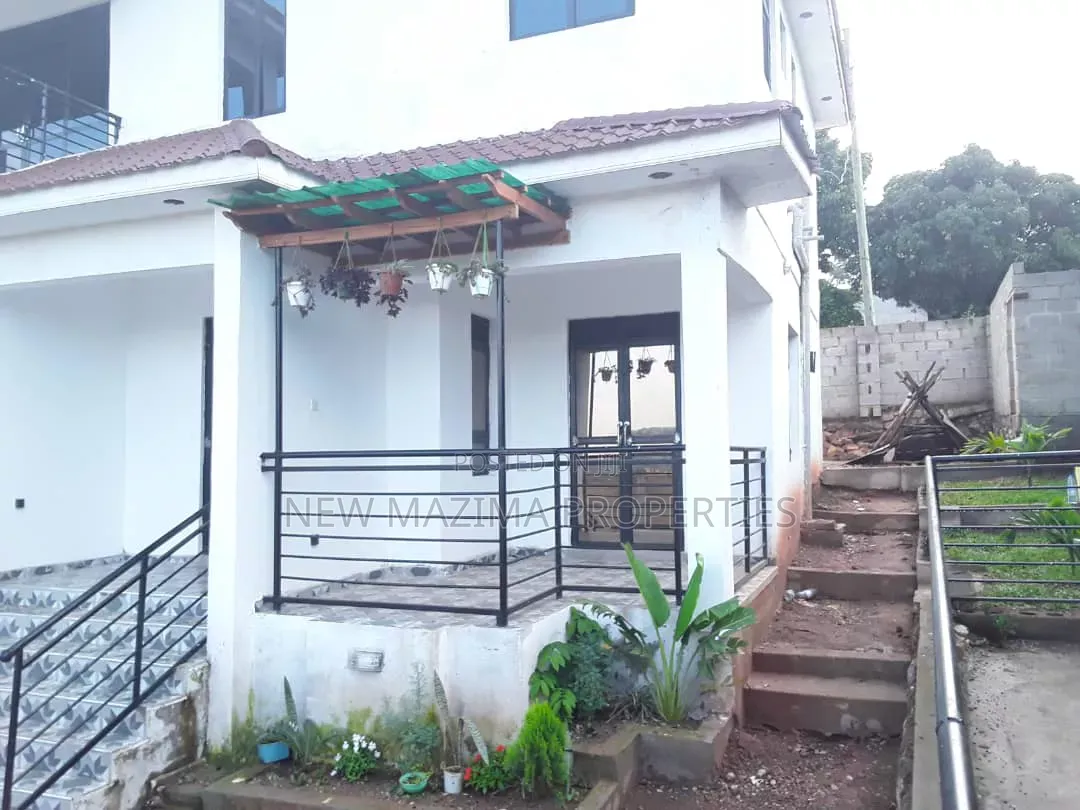Mini Flat in Kitende Kitovu Mazzi, Central Division for sale in Central Division