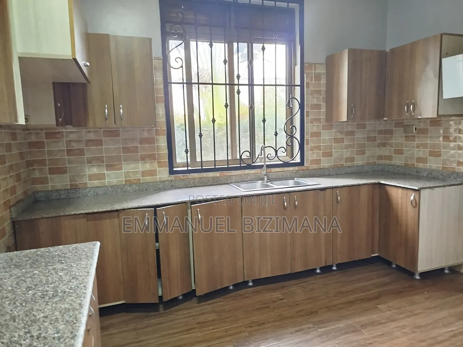 Furnished 6bdrm House in Kireka, Central Division for sale in Central Division