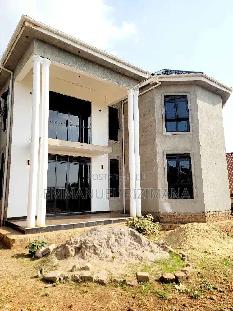 Furnished 5bdrm House in Bwerenga, Central Division for sale in Central Division