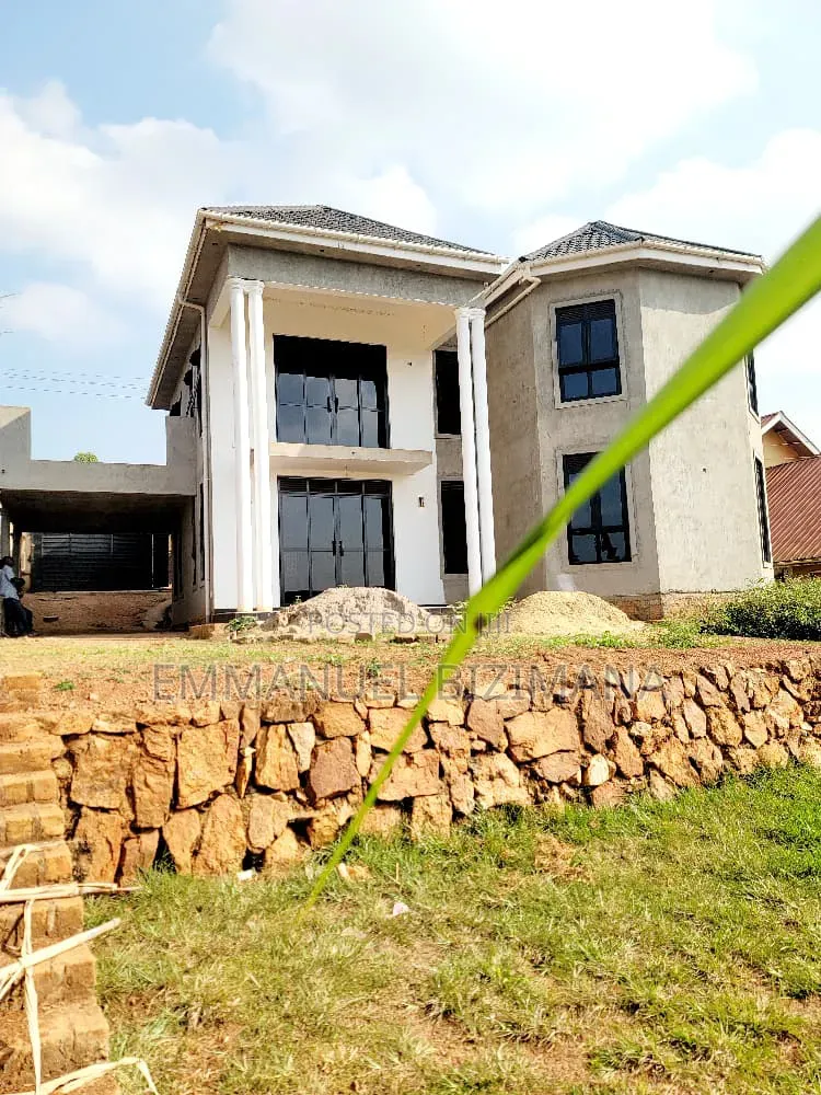 Furnished 5bdrm House in Bwerenga, Central Division for sale in Central Division