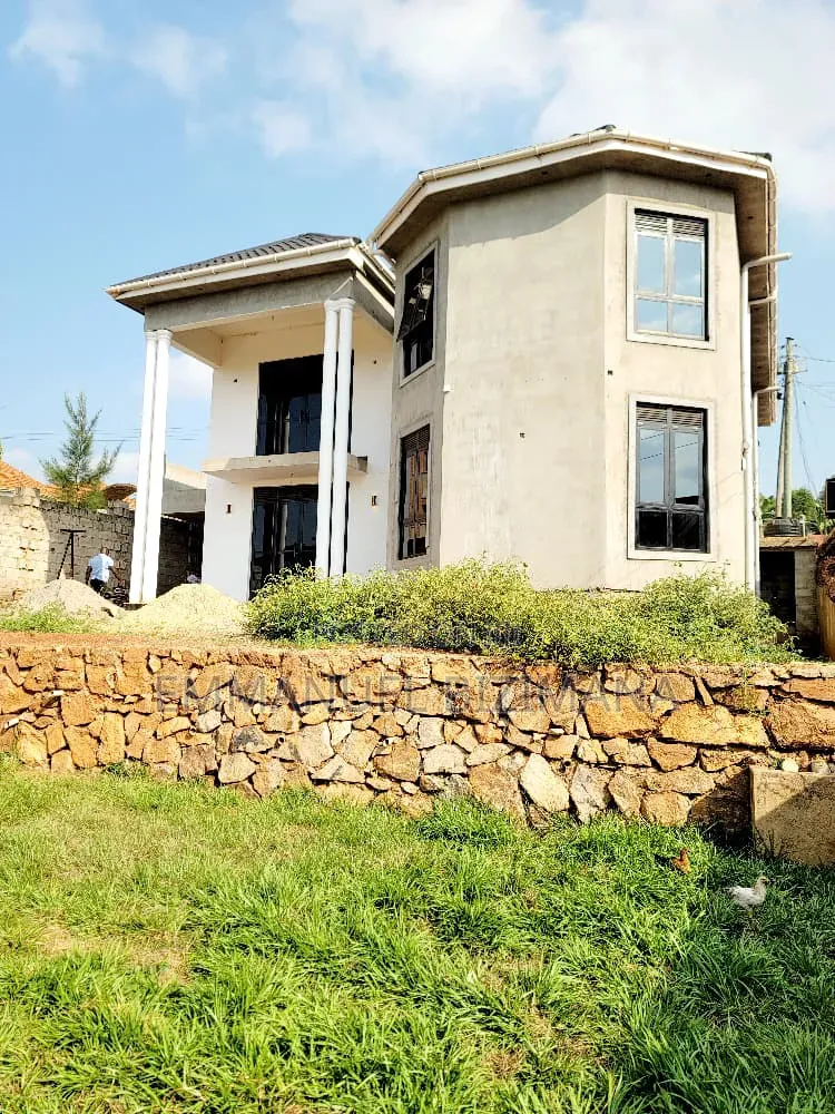 Furnished 5bdrm House in Bwerenga, Central Division for sale in Central Division