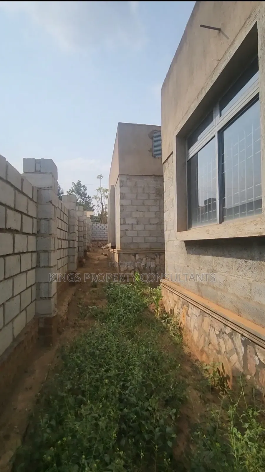 4bdrm Mansion in Lavington Estate, Wakiso / Wakiso for sale in Wakiso / Wakiso