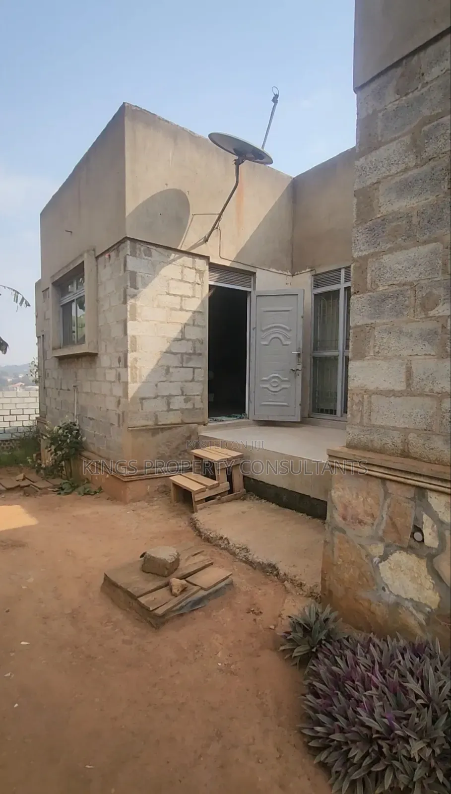 4bdrm Mansion in Lavington Estate, Wakiso / Wakiso for sale in Wakiso / Wakiso