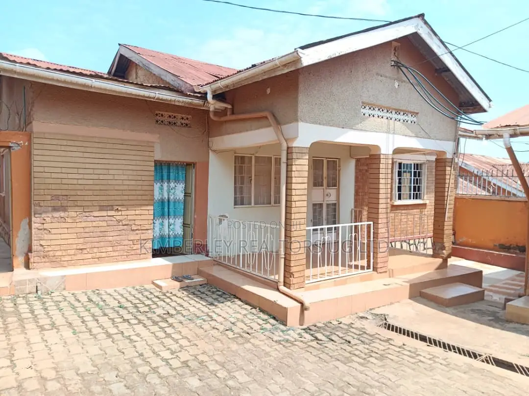 10bdrm Duplex in Mukono TC for sale in Mukono TC