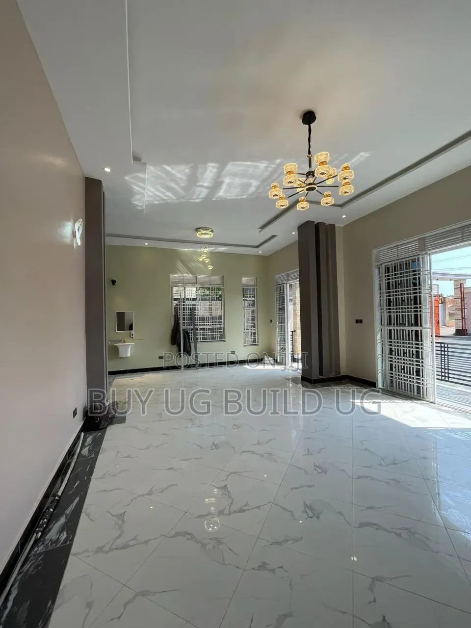 5bdrm Mansion in Gayaza - Namavundu, Division B for sale in Division B