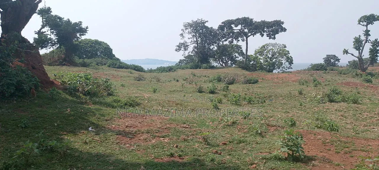 Two Acres Measuring Direct From Lake on Quicksale in Nkumba Kasanyi in Central Division