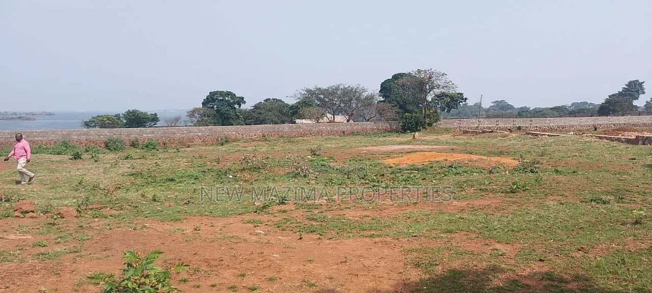 Two Acres Measuring Direct From Lake on Quicksale in Nkumba Kasanyi in Central Division