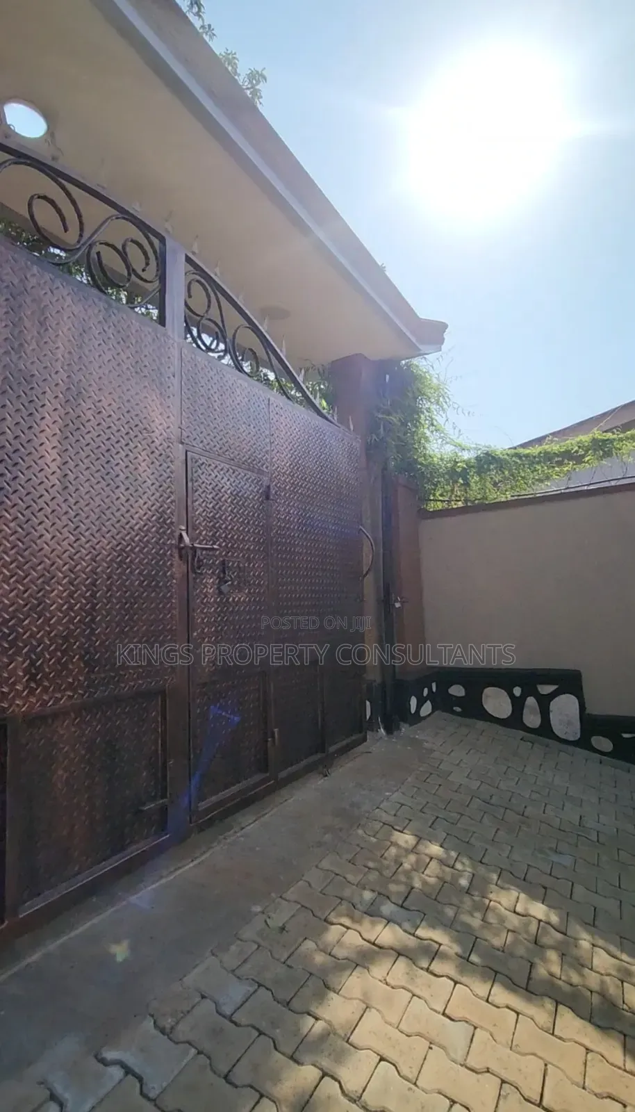 Furnished 4bdrm Mansion in Nansana Estate, Nabweru for sale in Nabweru