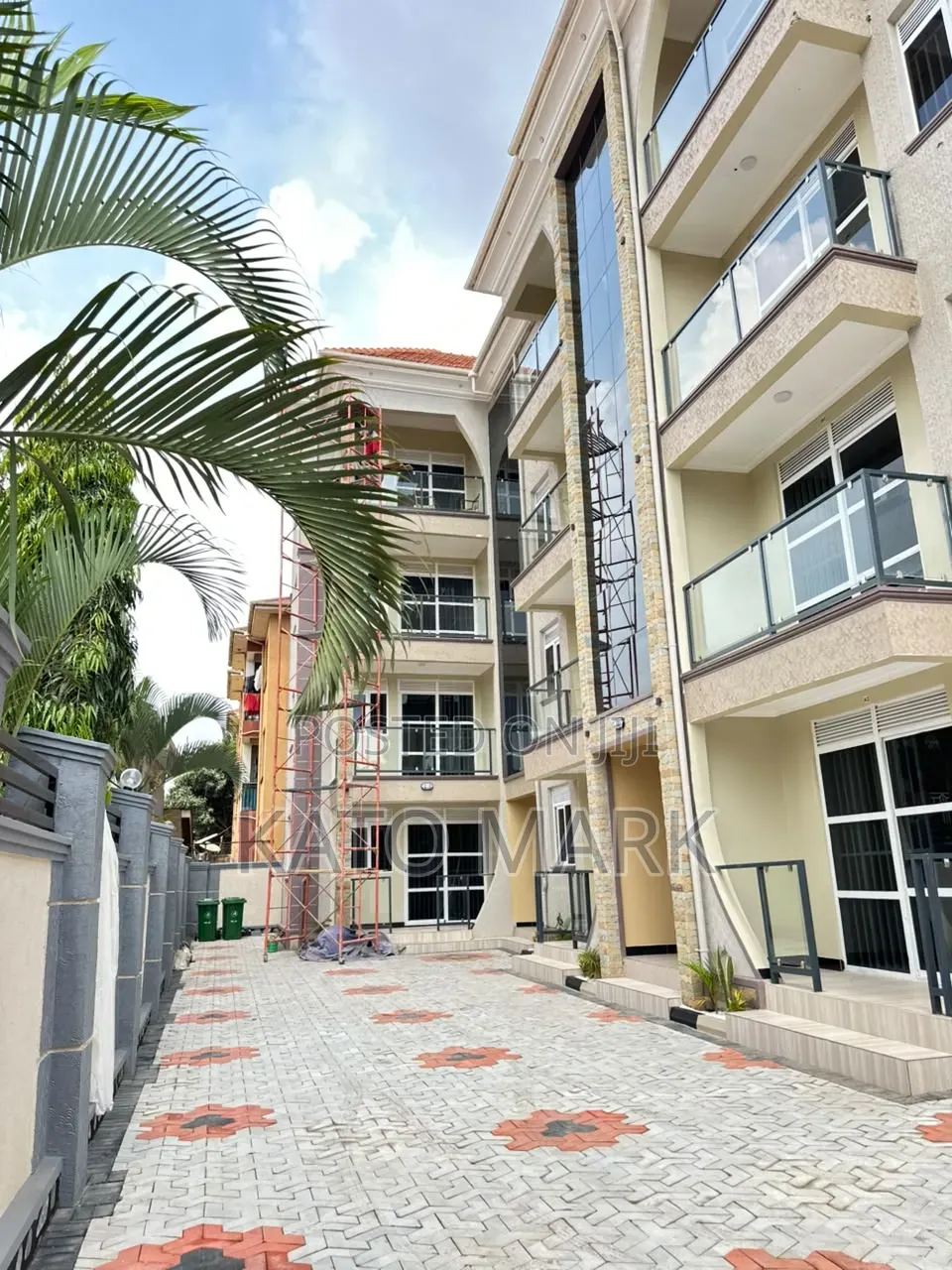 Furnished 2bdrm Apartment in Kyaliwajala-Kira for sale in Kira