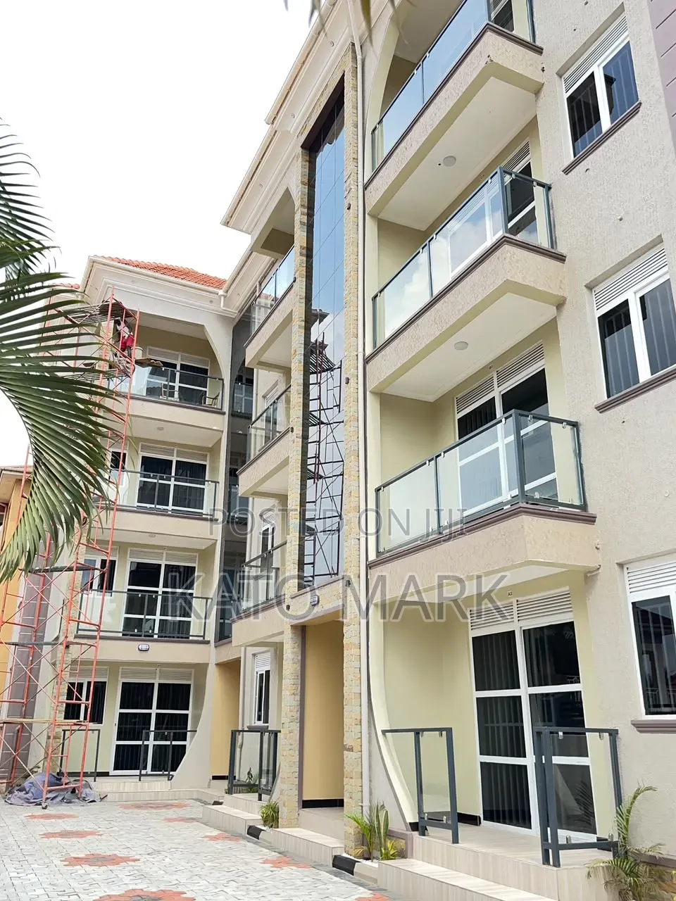 Furnished 2bdrm Apartment in Kyaliwajala-Kira for sale in Kira