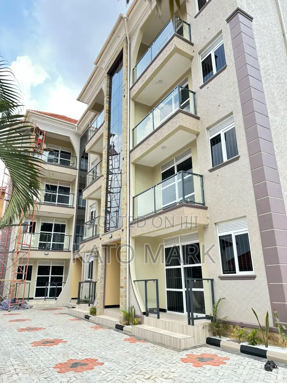Furnished 2bdrm Apartment in Kyaliwajala-Kira for sale in Kira