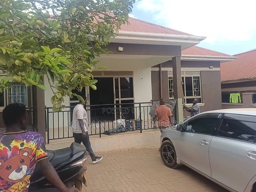 Furnished 3bdrm Bungalow in Kitende, Central Division for sale in Central Division