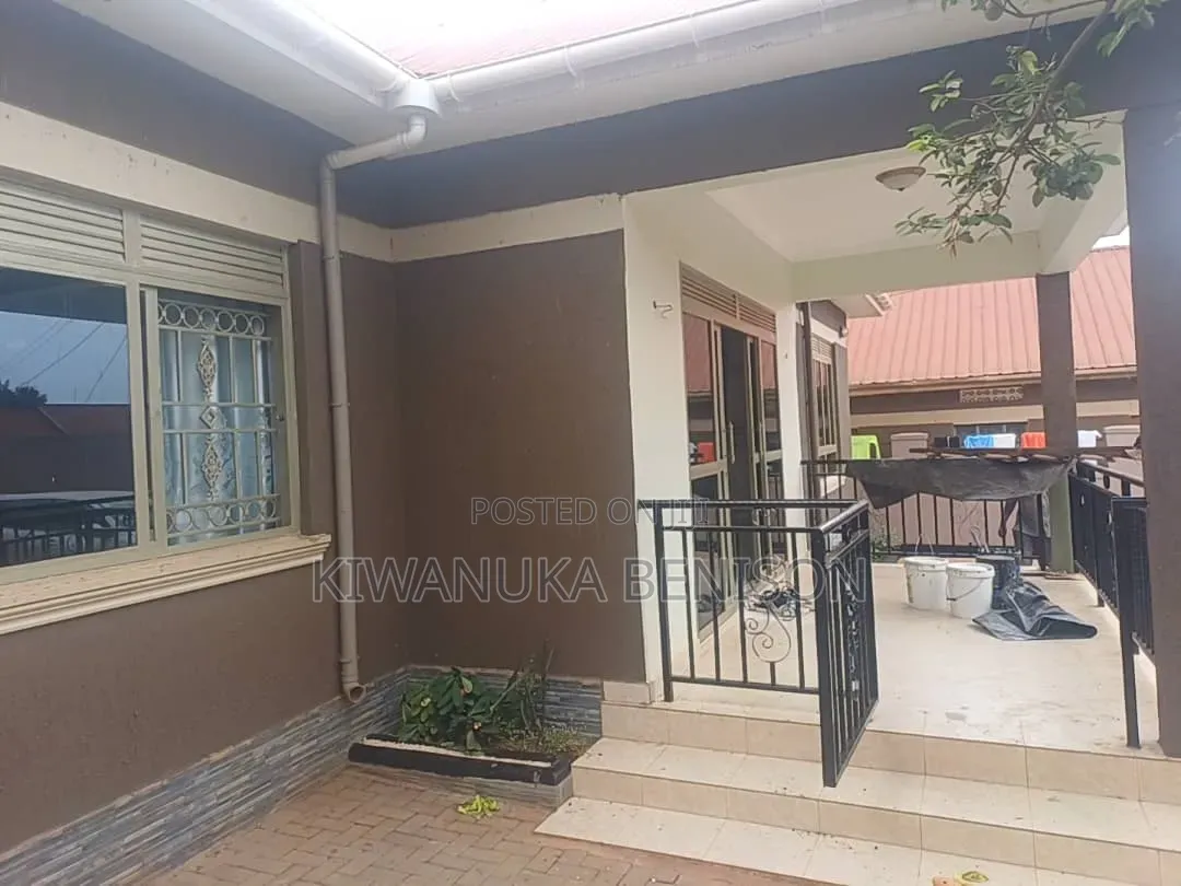 Furnished 3bdrm Bungalow in Kitende, Central Division for sale in Central Division