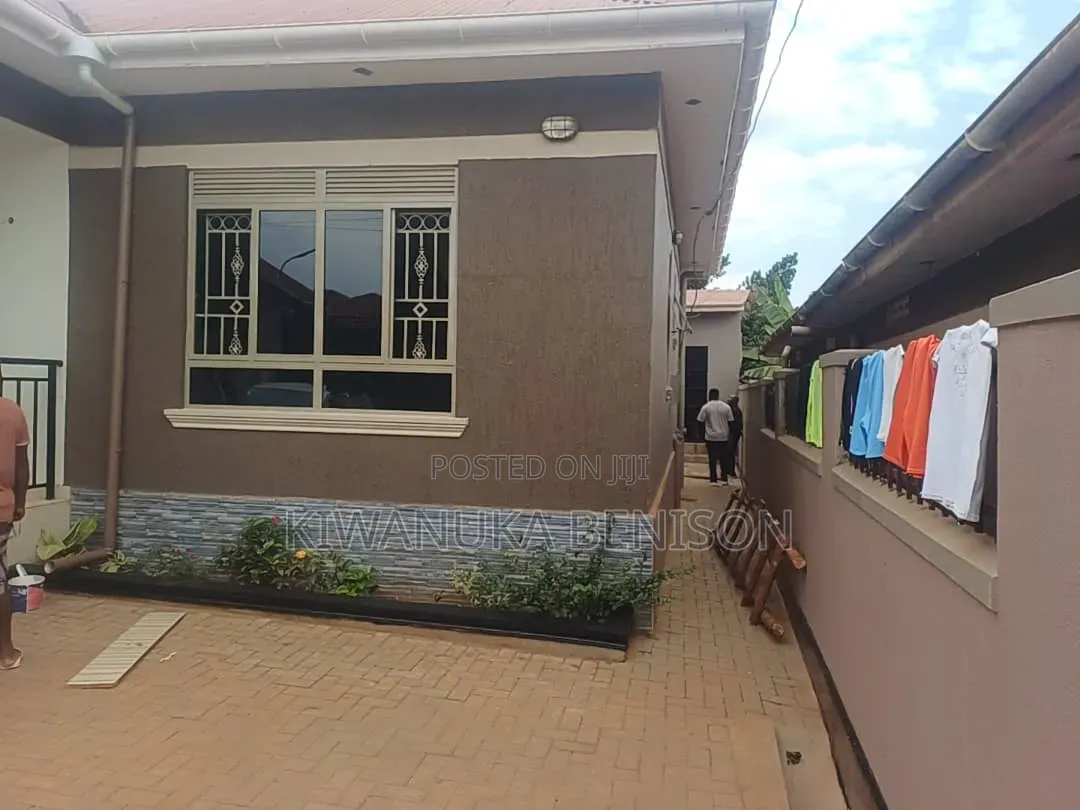 Furnished 3bdrm Bungalow in Kitende, Central Division for sale in Central Division