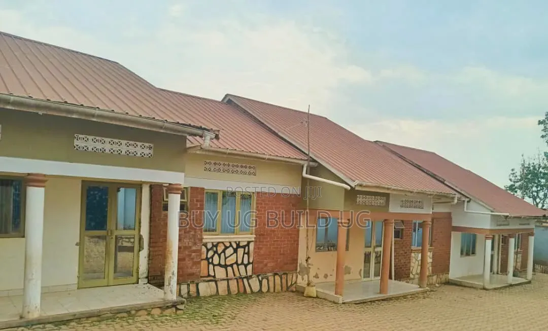 2bdrm Apartment in Seeta- Namugongo, Goma for sale in Goma