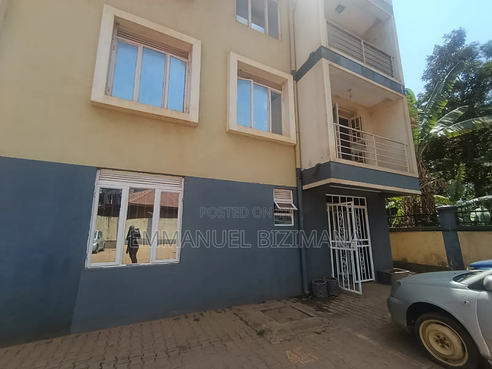 Furnished 1bdrm Condo in Kira, Central Division for sale in Central Division