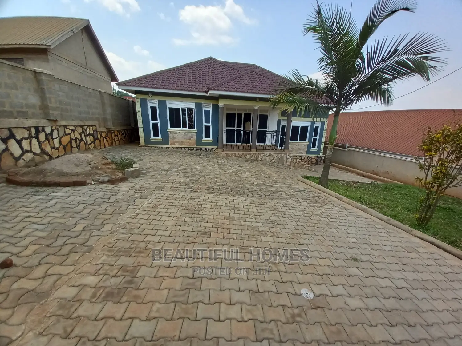 Furnished 4bdrm House in Kira 1 for Sale in Kira