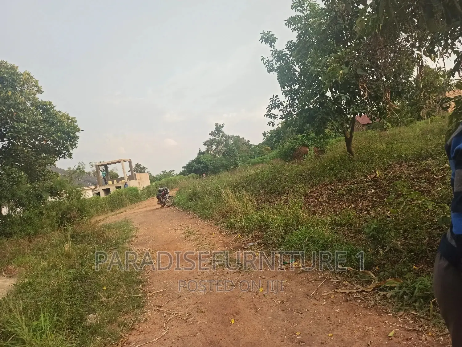 Plot on Sale 50*100ft 8.5m in Busukuma