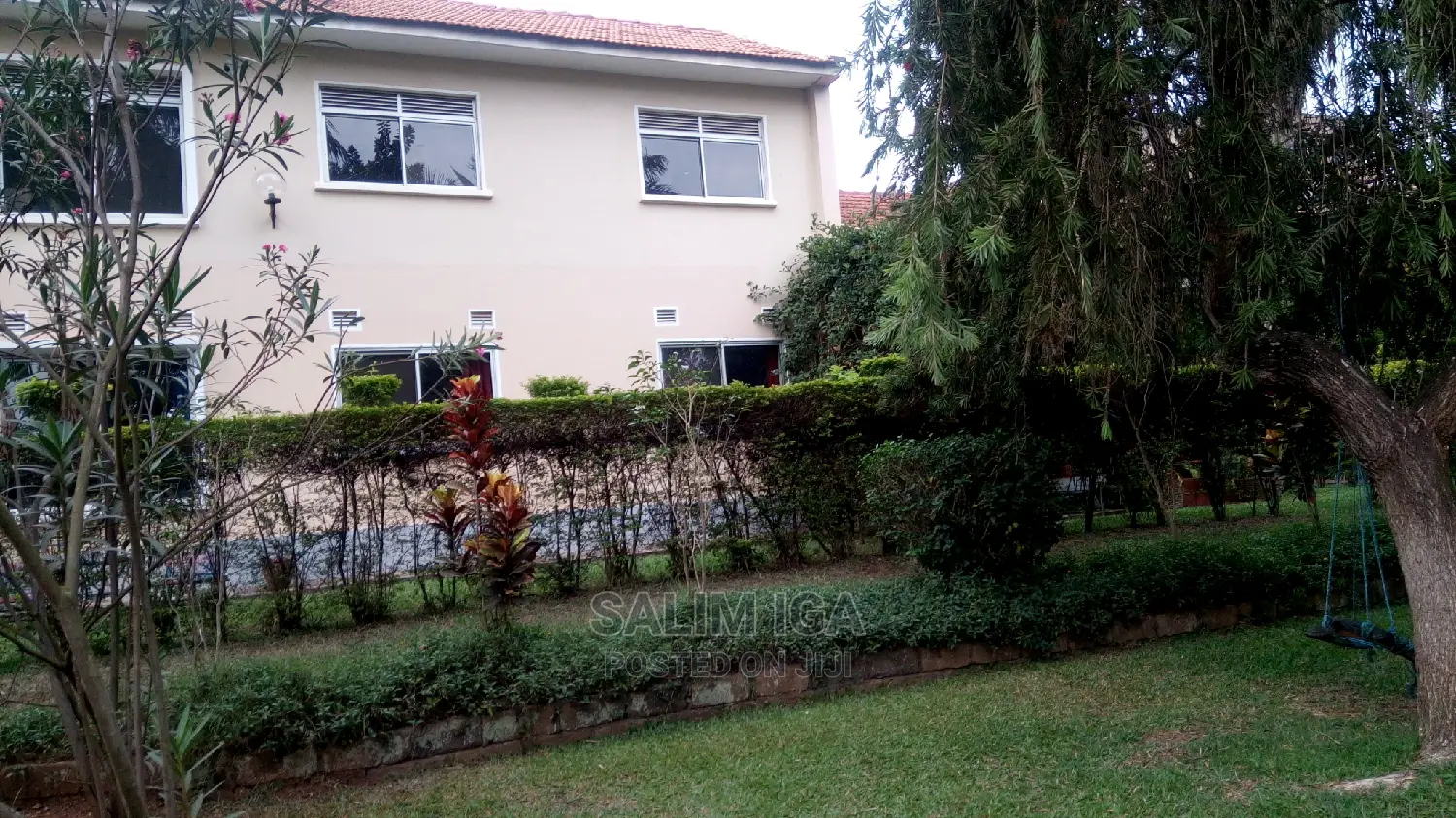 Furnished 2bdrm Block of Flats in Kololo Property, Central Division in Central Division