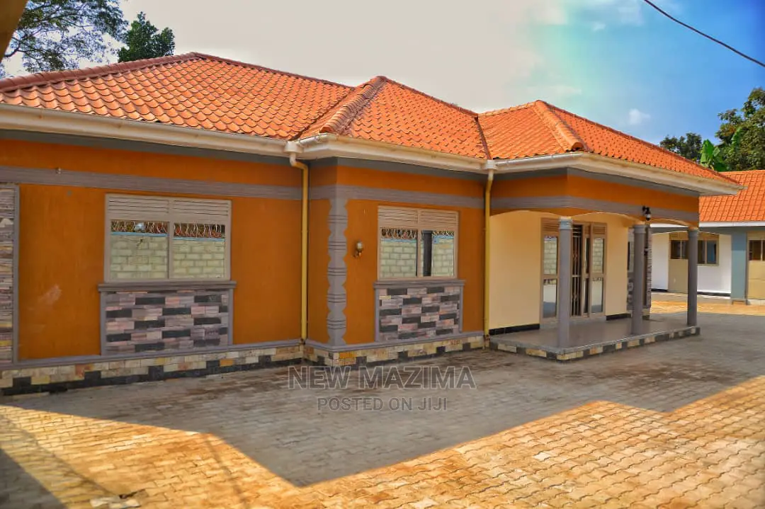 3bdrm Bungalow in Wakiso Namusera, Division a for Sale in Division A