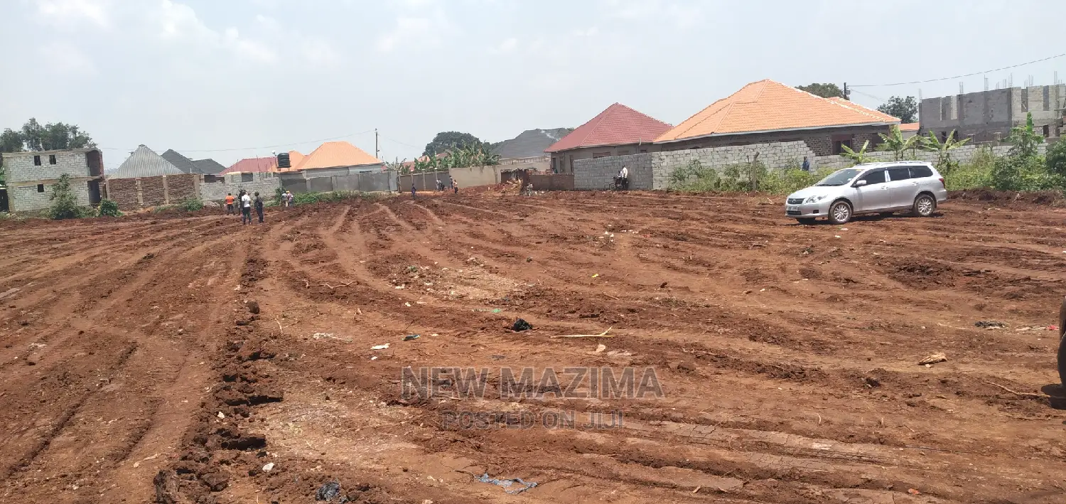 Very Prime Plot on Quicksale After Munyonyo Near Kazi Beach in Division A
