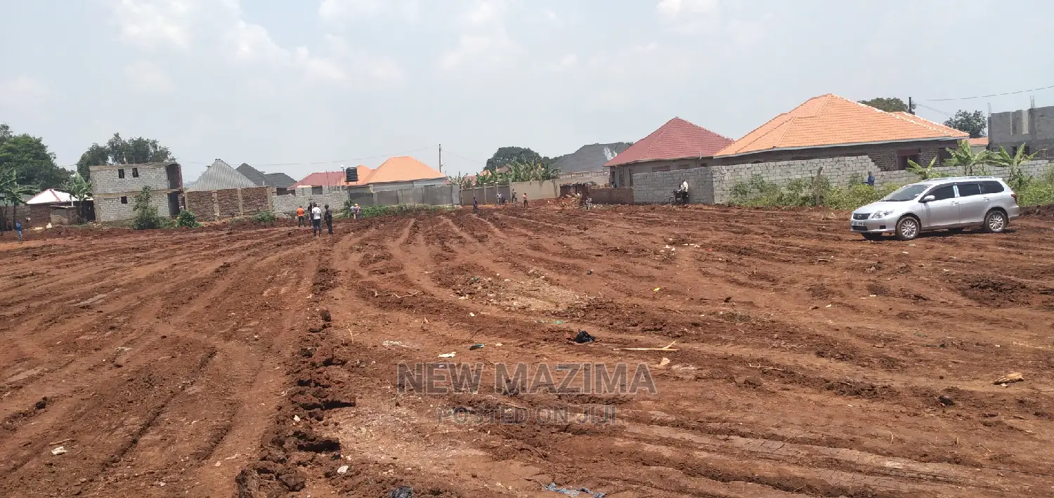 Very Prime Plot on Quicksale After Munyonyo Near Kazi Beach in Division A