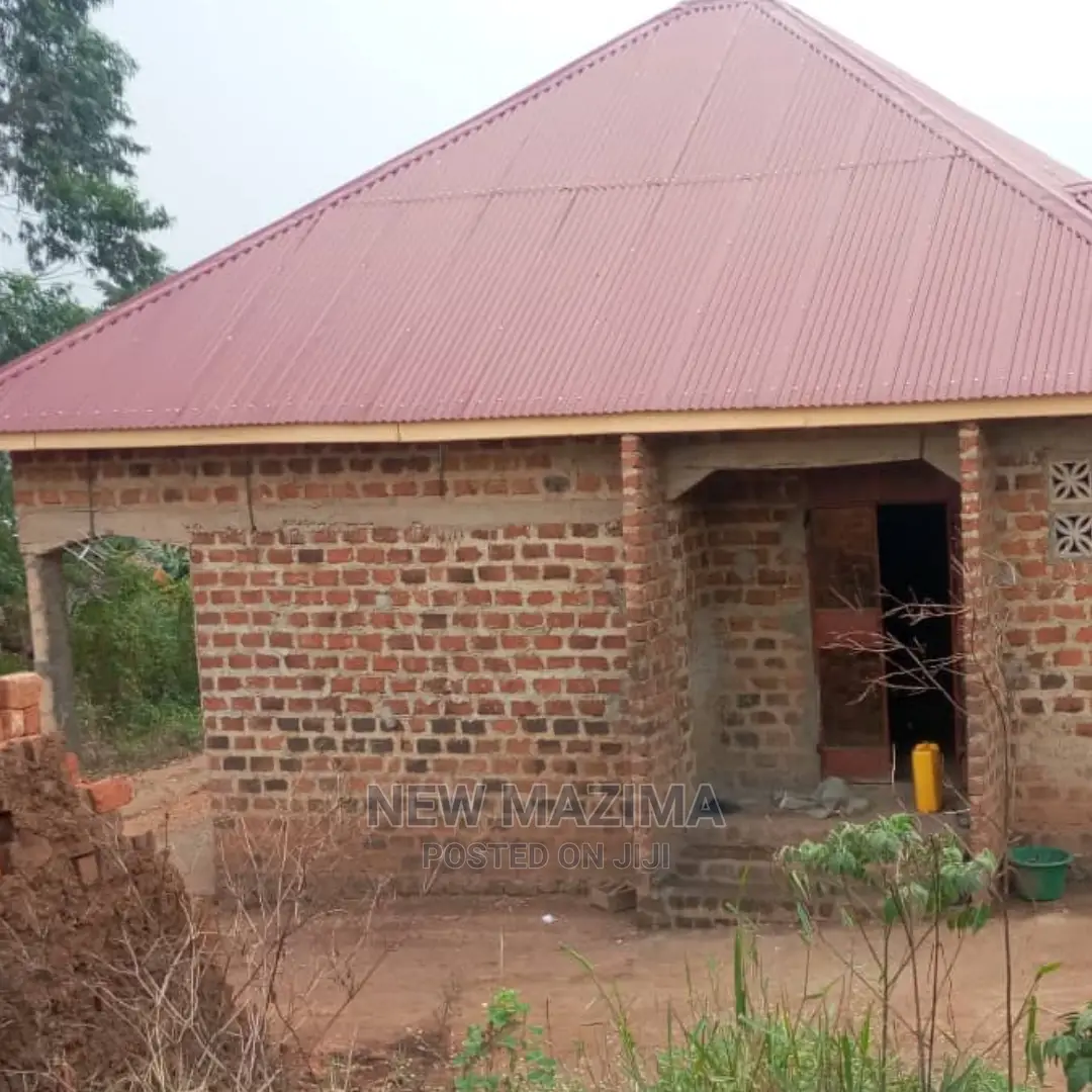 Very Prime Plot on Quicksale After Munyonyo Near Kazi Beach in Division A