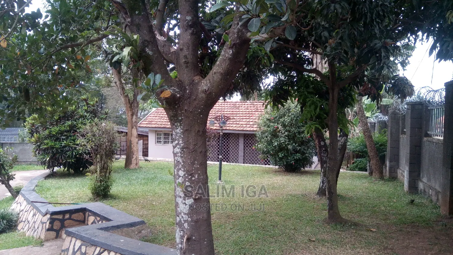4bdrm Bungalow in Kololo Property, Central Division for Rent in Central Division