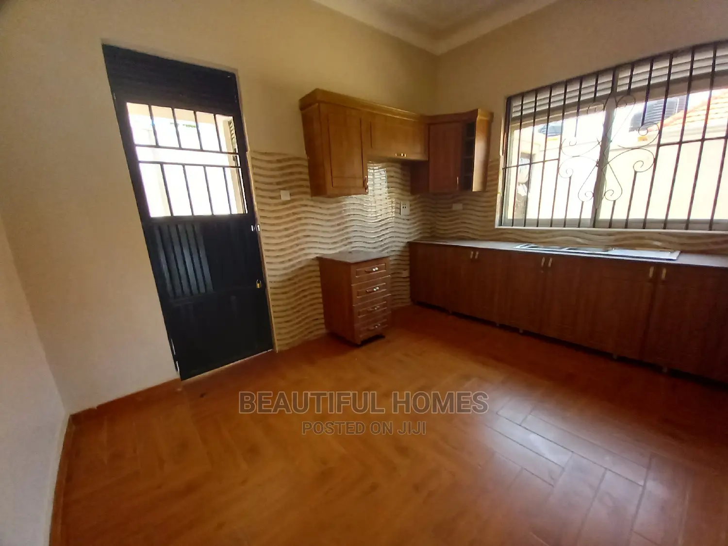 Furnished 4bdrm Bungalow in Wealthy Estate, Kira for Sale in Kira