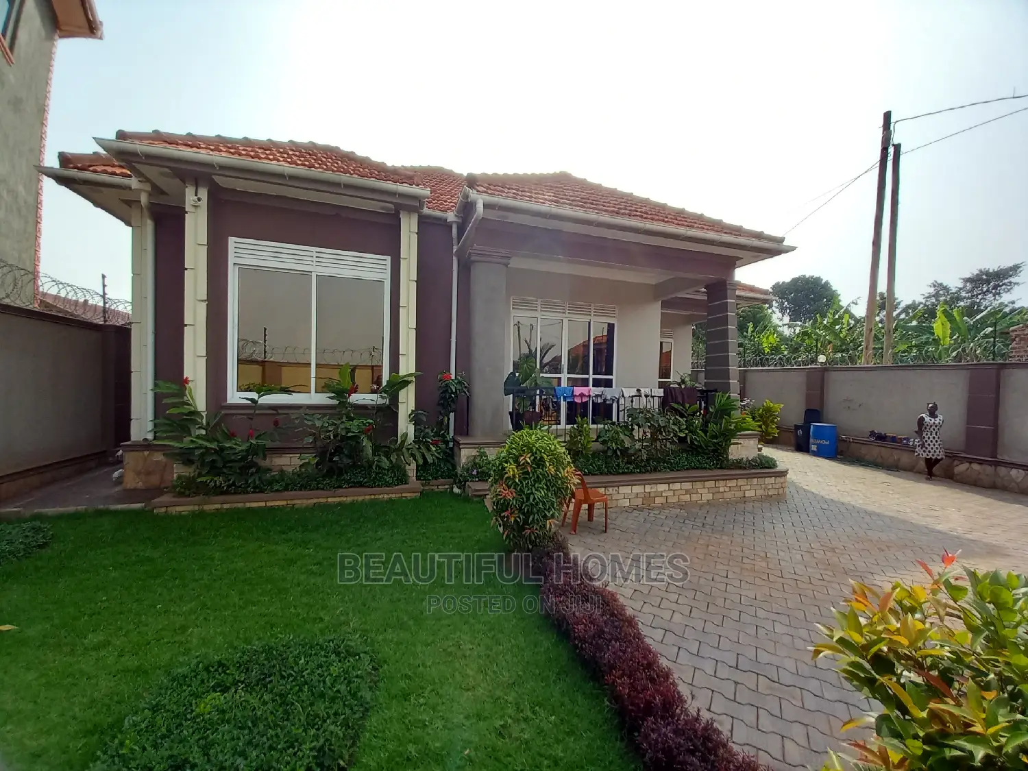 Furnished 4bdrm House in Kira Posh for sale in Kira