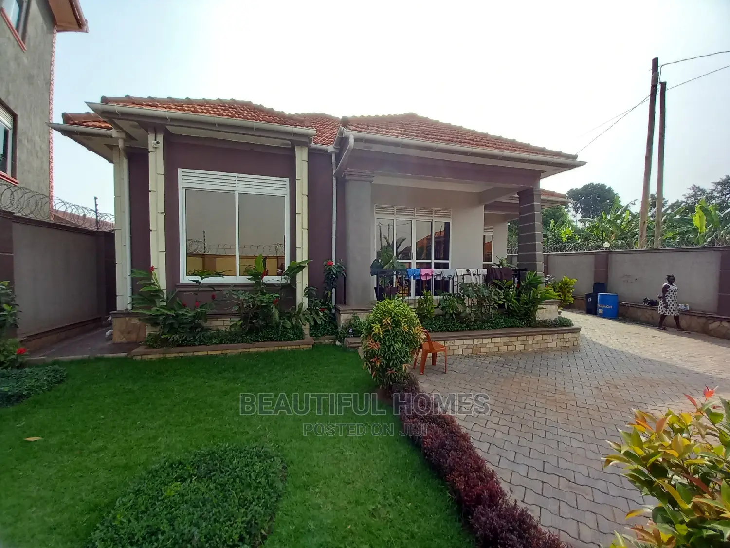 Furnished 4bdrm House in Kira Posh for sale in Kira