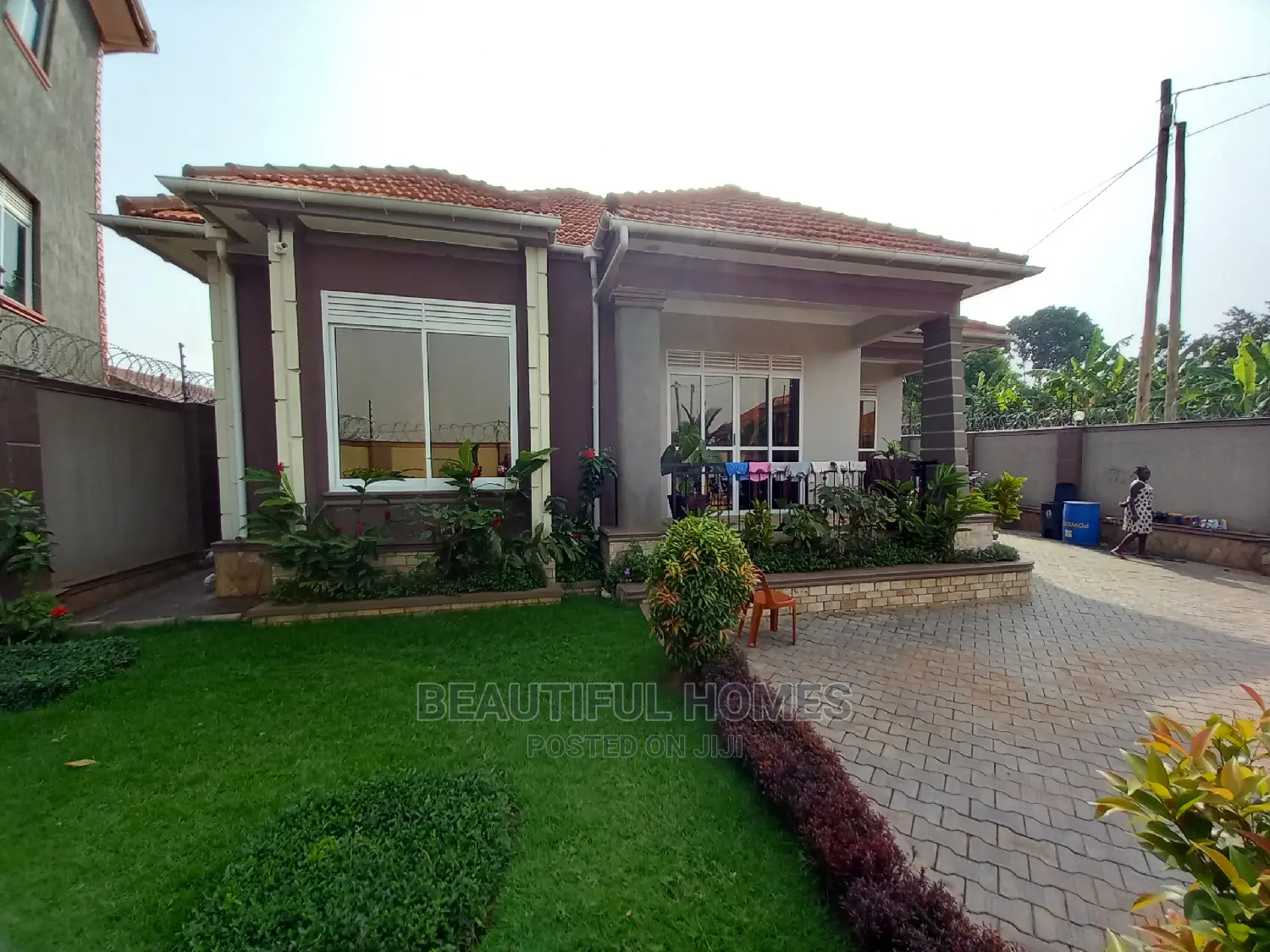 Furnished 4bdrm House in Kira Diplomat for Sale in Kira