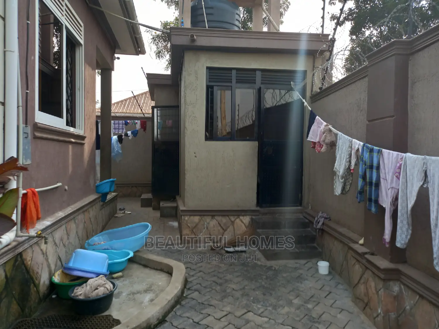 Furnished 4bdrm House in Kira Diplomat for Sale in Kira