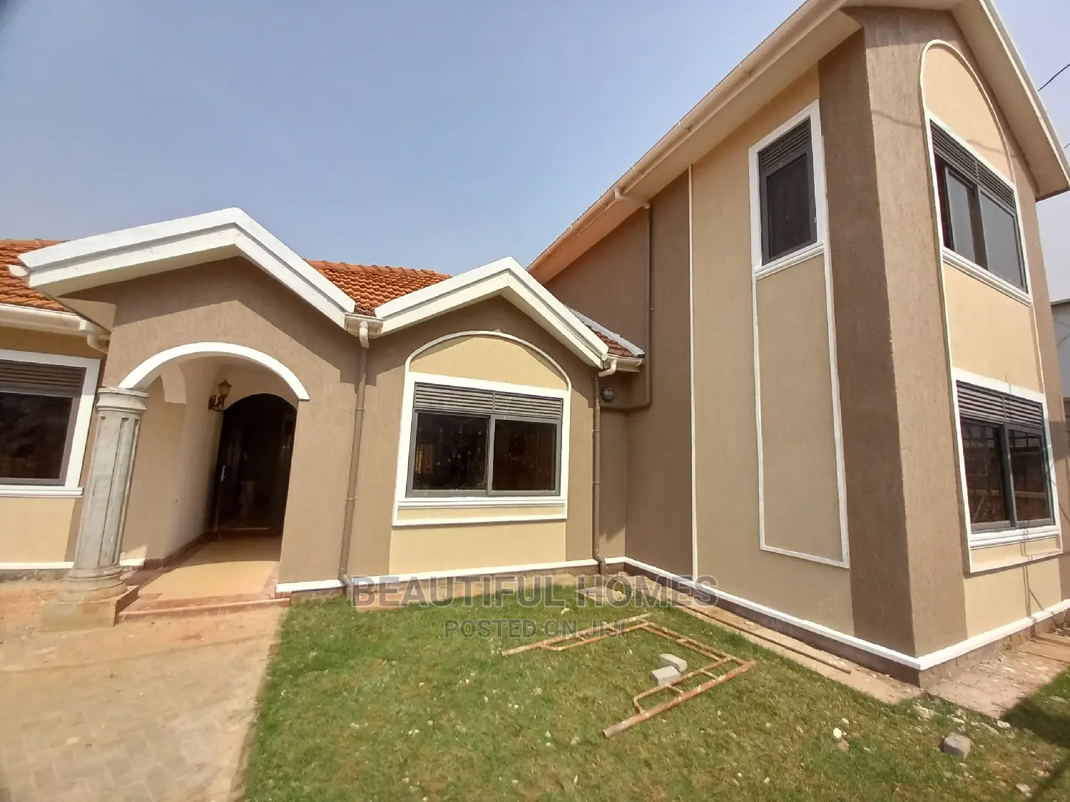 Furnished 4bdrm Mansion in Kira Magnifiscent for Sale in Kira